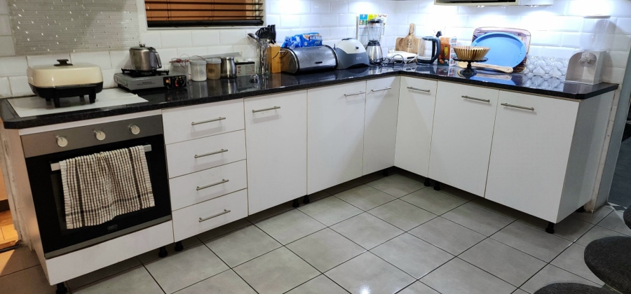 4 Bedroom Property for Sale in The Hague Western Cape